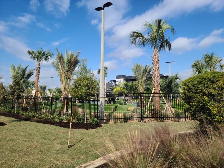 More Photos Of 1227 Grand West Blvd, Katy Storefront For Sale