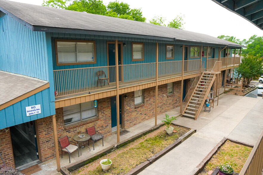 More Photos Of 911 University Ave, Huntsville Apartments For Sale