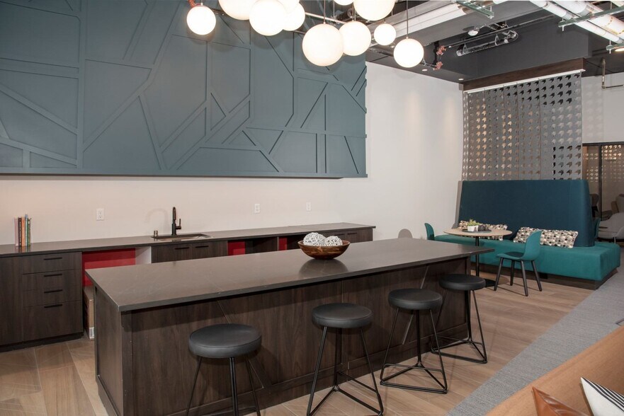 More Photos Of 1020 3rd St N, Minneapolis Apartments For Sale