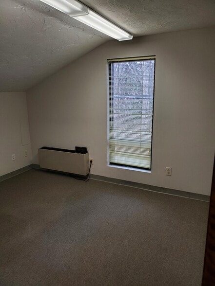 More Photos Of 132 Central St, Foxborough Medical For Lease