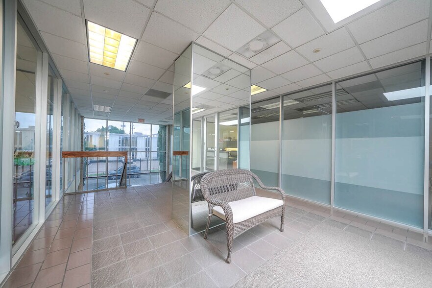 More Photos Of 3315 Marquart St, Houston Medical For Lease
