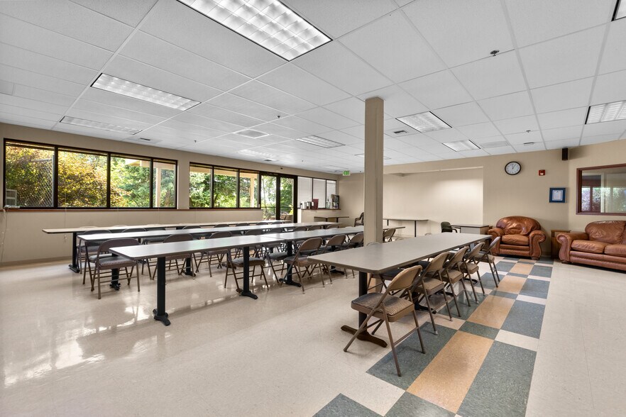 More Photos Of 555 Corporate Dr, Kalispell Medical For Lease