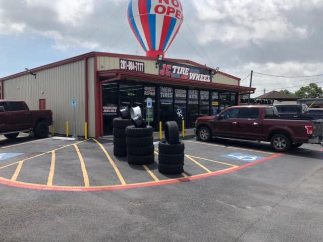 More Photos Of 5154 E Sam Houston Pky, Houston General Retail For Sale