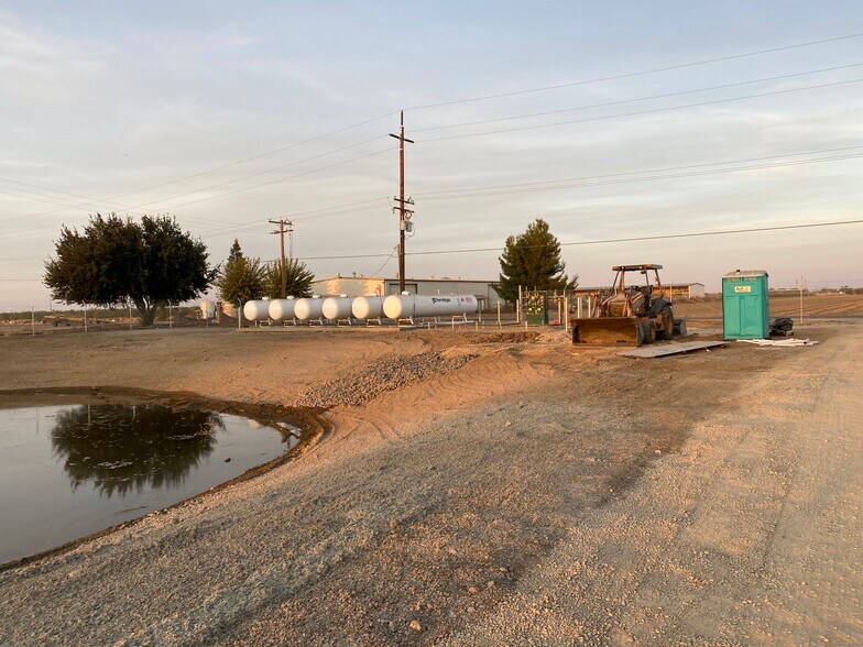 More Photos Of 1930 Lemon Ave, Patterson Food Processing For Sale
