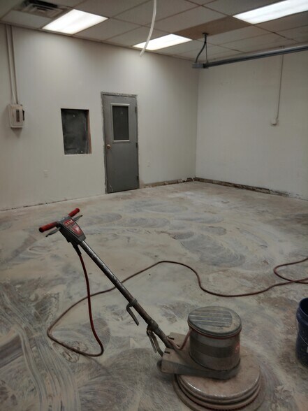 More Photos Of 2511 National Dr, Garland Industrial For Sale