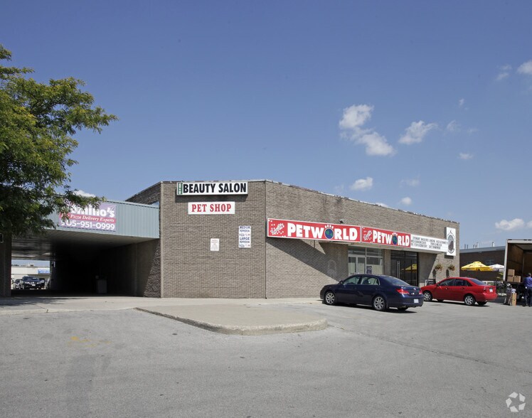 Primary Photo Of 15 Allan Dr, Caledon Restaurant For Lease