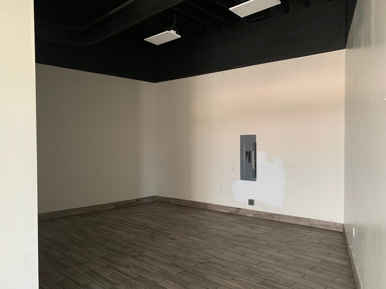 More Photos Of 4460 Keith St NW, Cleveland Freestanding For Sale