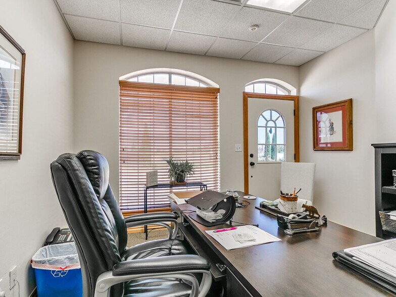 More Photos Of 2326-2350 N Interstate Dr, Norman Office For Sale