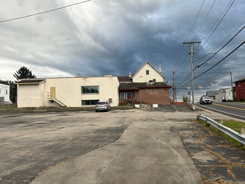 More Photos Of 602 Ridge Rd, Webster Restaurant For Sale