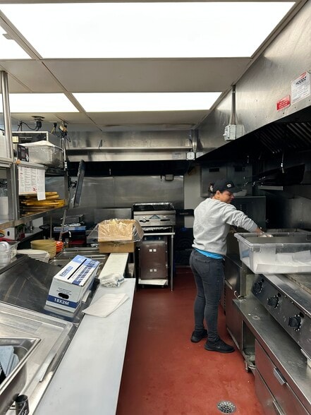 More Photos Of 2015 Belmont Blvd, Nashville Restaurant For Lease