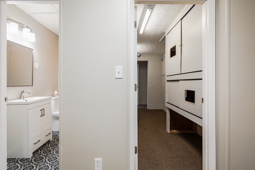 More Photos Of Hwy 50 or Tipton Street, Seymour Office For Sale