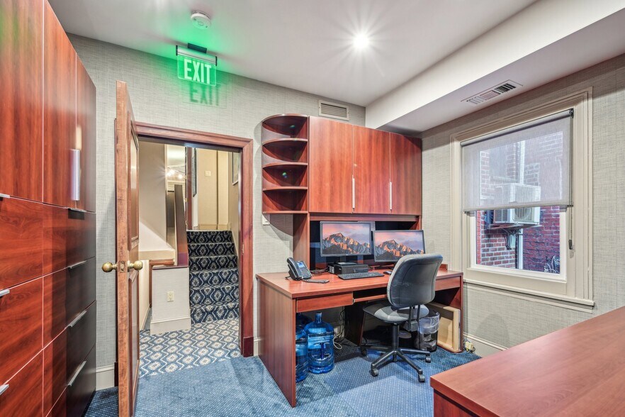 More Photos Of 1710-1712 Locust St, Philadelphia Office Residential For Sale