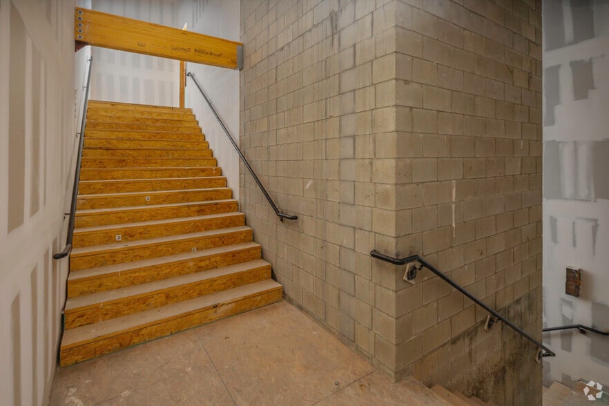 More Photos Of 415 E Cevallos St, San Antonio Restaurant For Lease