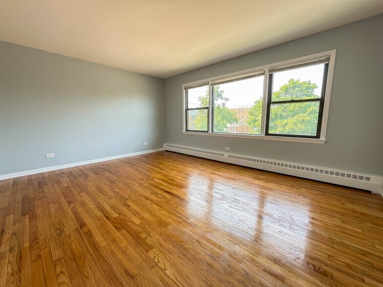 More Photos Of 441 E 107th St, Chicago Apartments For Sale