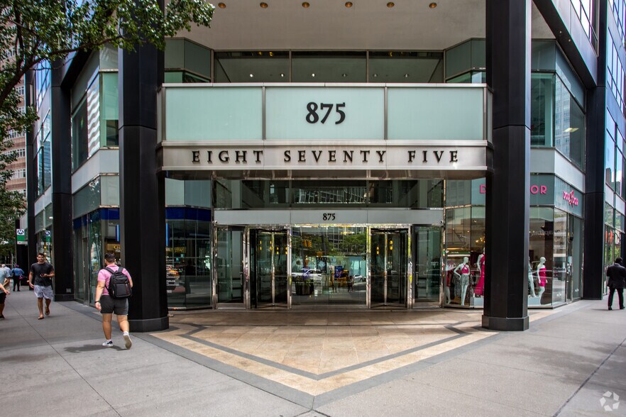 More Photos Of 875 Third Ave, New York Coworking Space