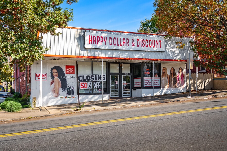 Primary Photo Of 509 Wyandotte St, Bethlehem General Retail For Lease