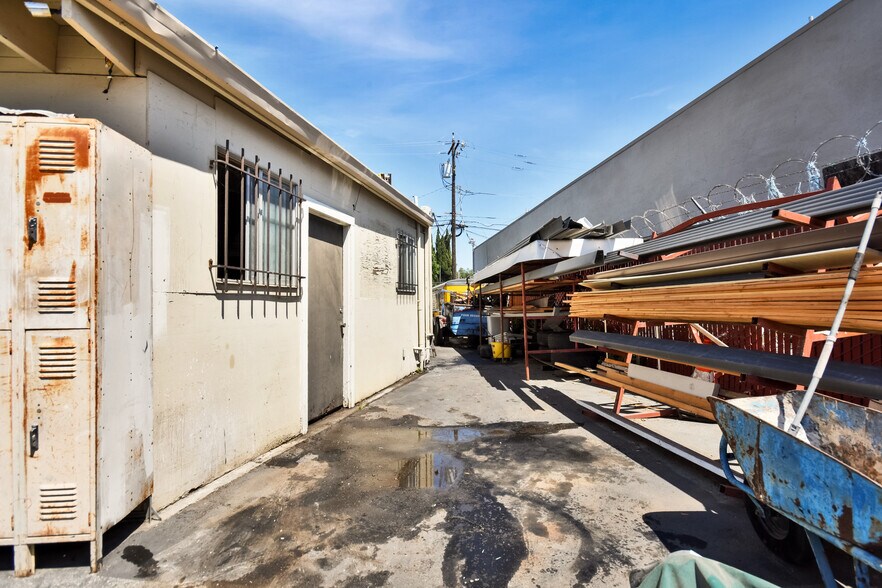 More Photos Of 502 Horning St, San Jose Service For Sale