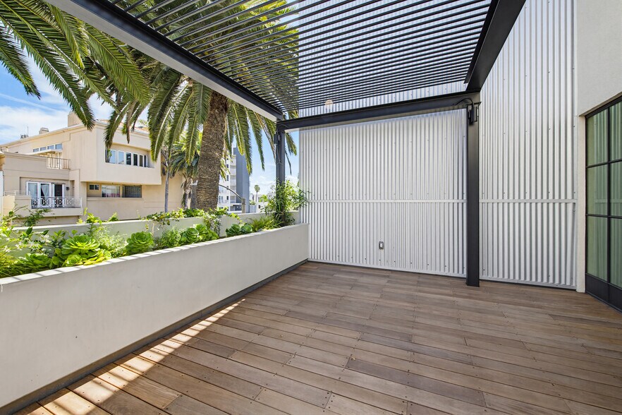 More Photos Of 1540 7th St, Santa Monica Loft Creative Space For Lease