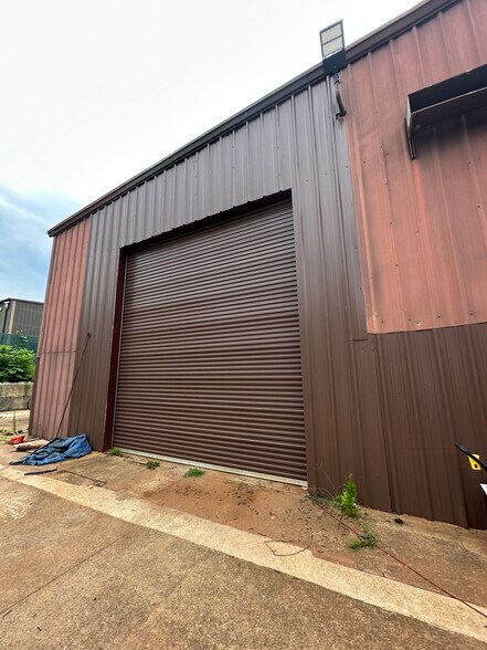 More Photos Of 3210 Moon Station Rd, Kennesaw Industrial For Sale