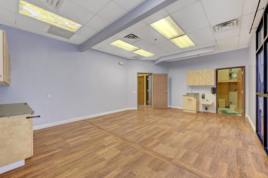 More Photos Of 3940 W Ann Rd, North Las Vegas Medical For Lease