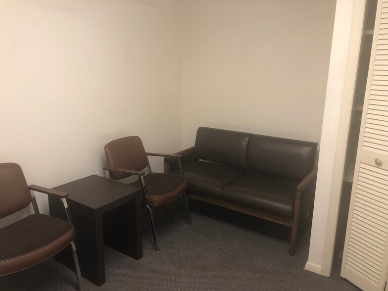 More Photos Of 170 Changebridge Rd, Montville Office For Sale