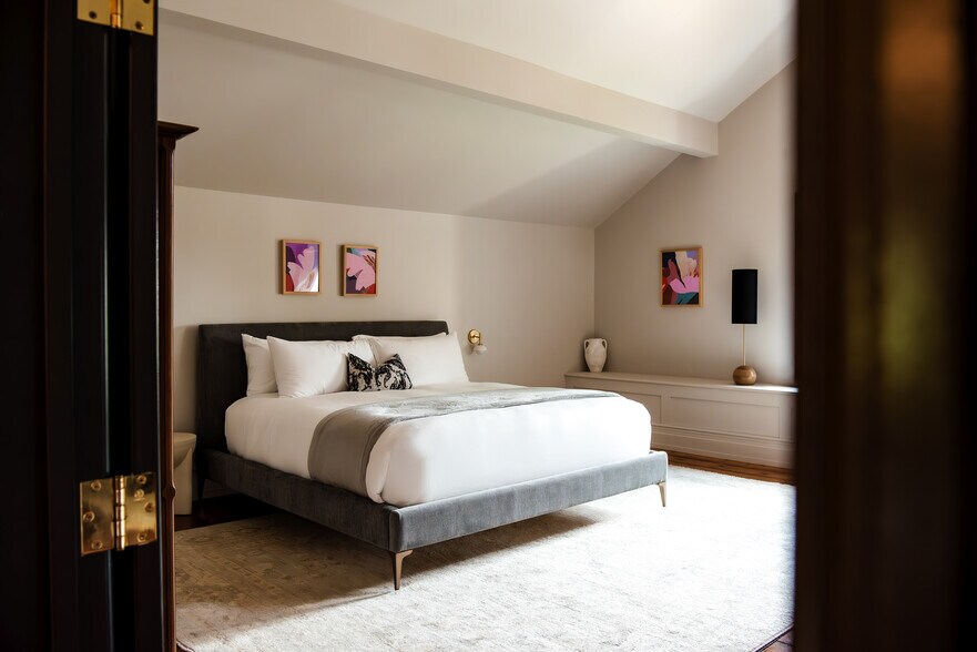 More Photos Of 3050 US-209, Kingston Lodge Meeting Hall For Sale