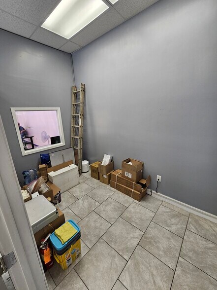 More Photos Of 1060 E Pacheco Blvd, Los Banos Freestanding For Lease