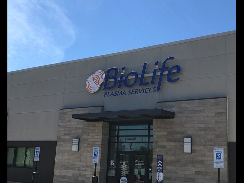 More Photos Of 3111-3159 E Greenway Rd, Phoenix Unknown For Lease