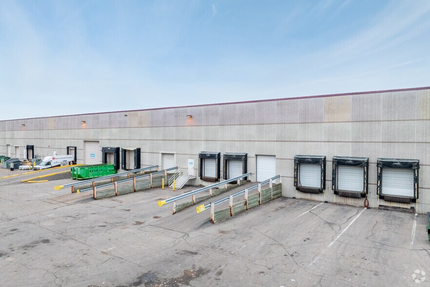 More Photos Of 3030 Lexington Ave S, Eagan Light Manufacturing For Lease
