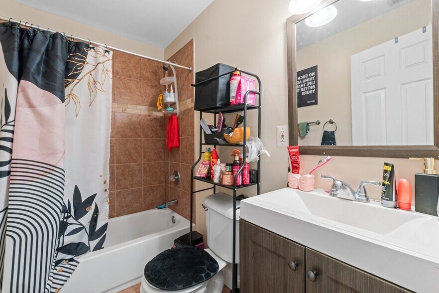 More Photos Of 30 E 25th St, Baltimore Apartments For Sale