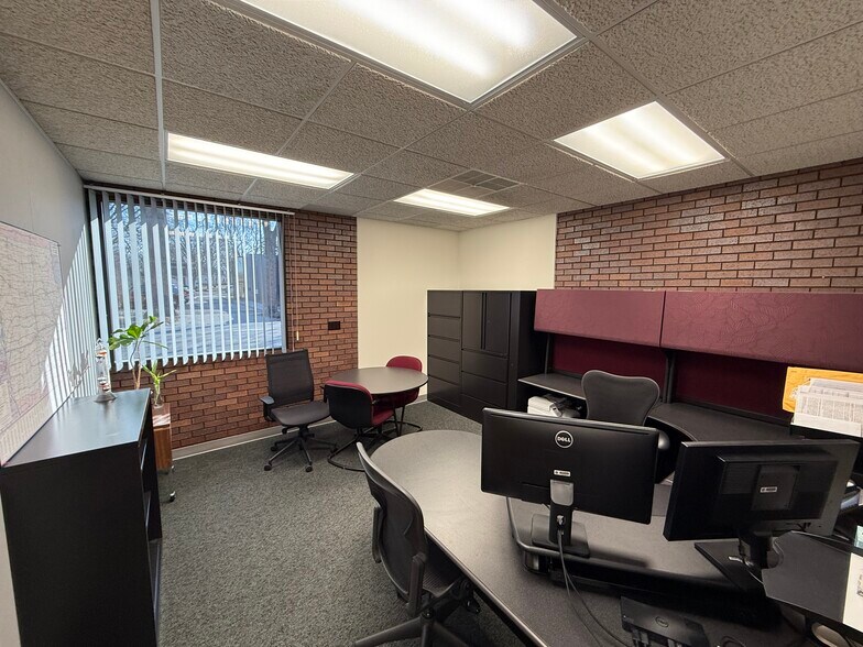 More Photos Of 105 6th St, Ames Office For Lease