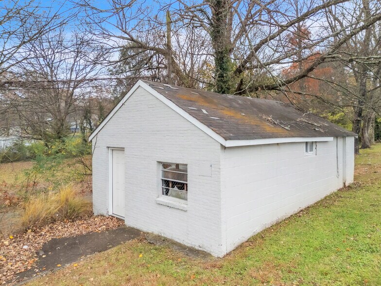 More Photos Of 3014 Forestdale Ave, Knoxville Apartments For Sale
