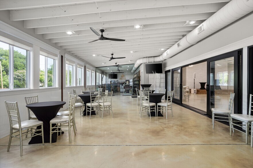 More Photos Of 403 E Broad St, Mansfield Loft Creative Space For Lease