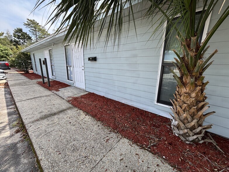 Primary Photo Of 101 Nightingale Ln, Gulf Breeze Office For Sale