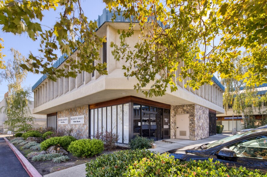 More Photos Of , Walnut Creek General Retail For Sale