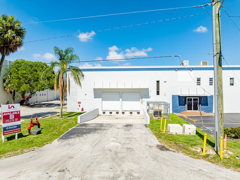 More Photos Of 6630 NW 16th Ter, Fort Lauderdale Warehouse For Lease