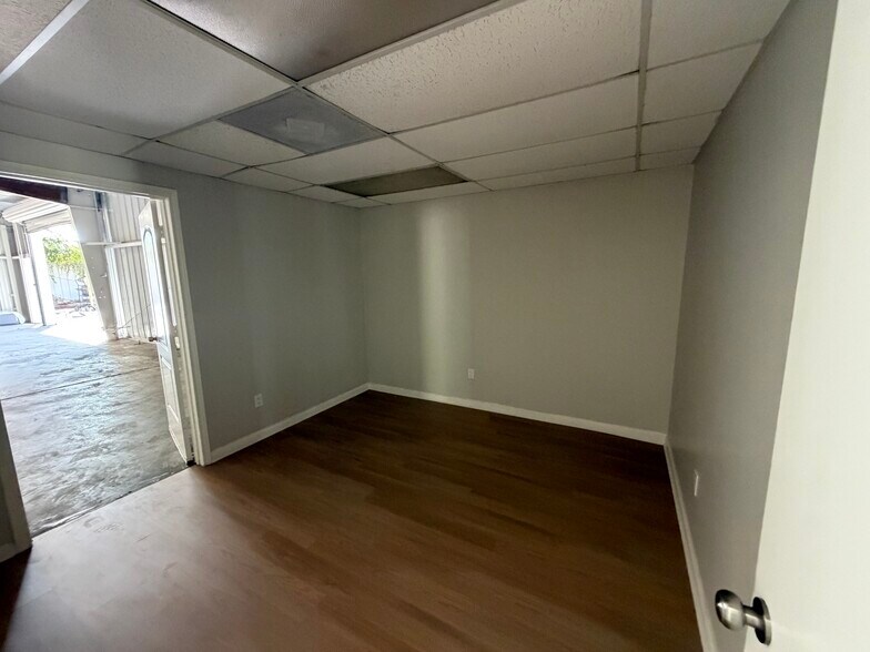 More Photos Of 16410 Lee Rd, Humble Unknown For Lease