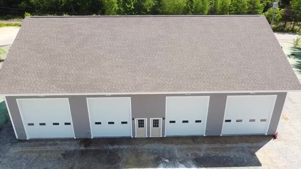 More Photos Of 2 Oxbow Pond Rd, Canterbury Warehouse For Lease