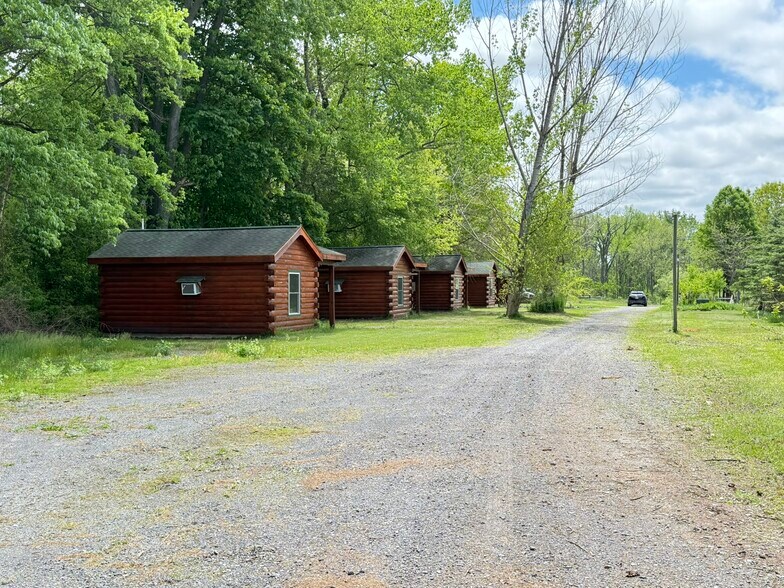 More Photos Of 984 Waterloo Geneva Rd, Waterloo Township Trailer Camper Park For Sale