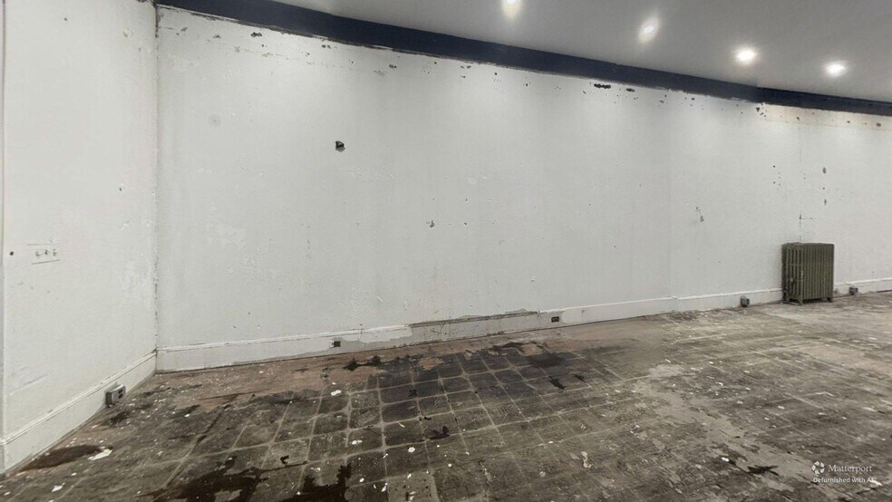 More Photos Of 188 Beach 116th St, Far Rockaway Storefront For Lease