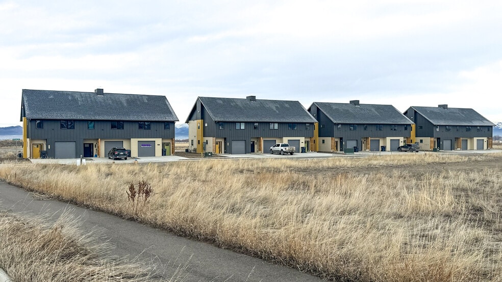 More Photos Of 2476 Shorthorn Ave, Helena Apartments For Sale