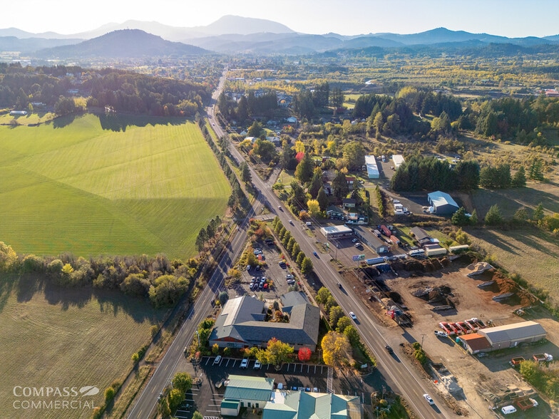 More Photos Of 6735 SW Country Club Dr, Corvallis General Retail For Sale