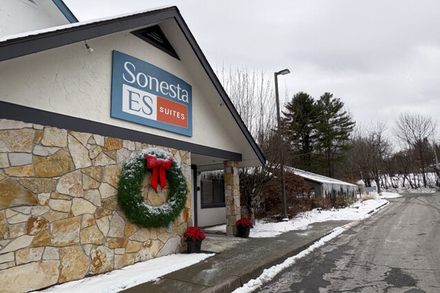 Primary Photo Of 35 Hurricane Ln, Williston Hotel For Sale