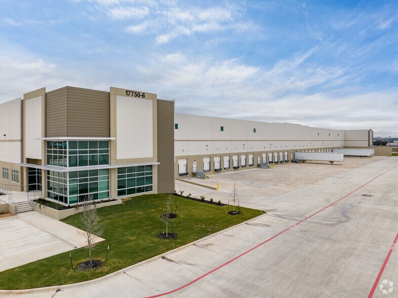 More Photos Of 17750 Lookout Rd, Schertz Unknown For Lease