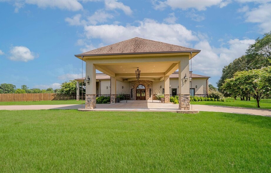 More Photos Of 14284 State Highway 322 N, Kilgore Lodge Meeting Hall For Sale