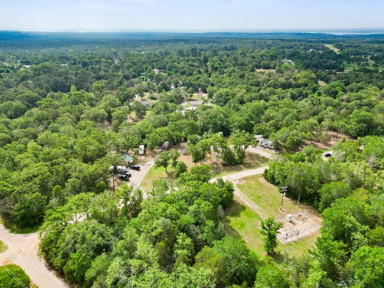 More Photos Of 108 Deer Trail Rd, Somerville Trailer Camper Park For Sale