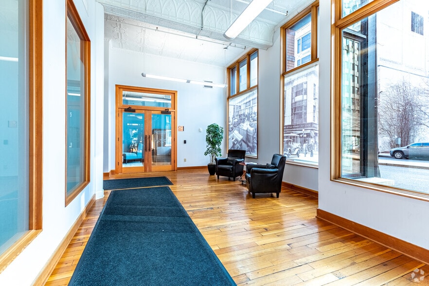 More Photos Of 81 7th St E, Saint Paul Office For Lease