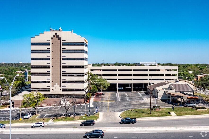 More Photos Of 16414 San Pedro Ave, San Antonio Office For Lease