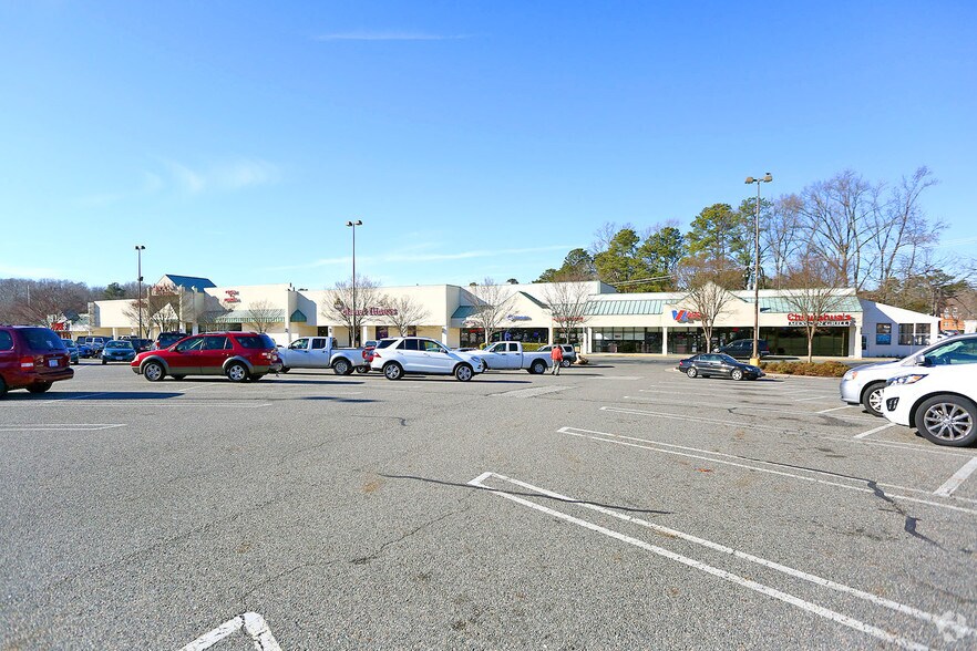 More Photos Of 301-309 Oyster Point Rd, Newport News Unknown For Lease