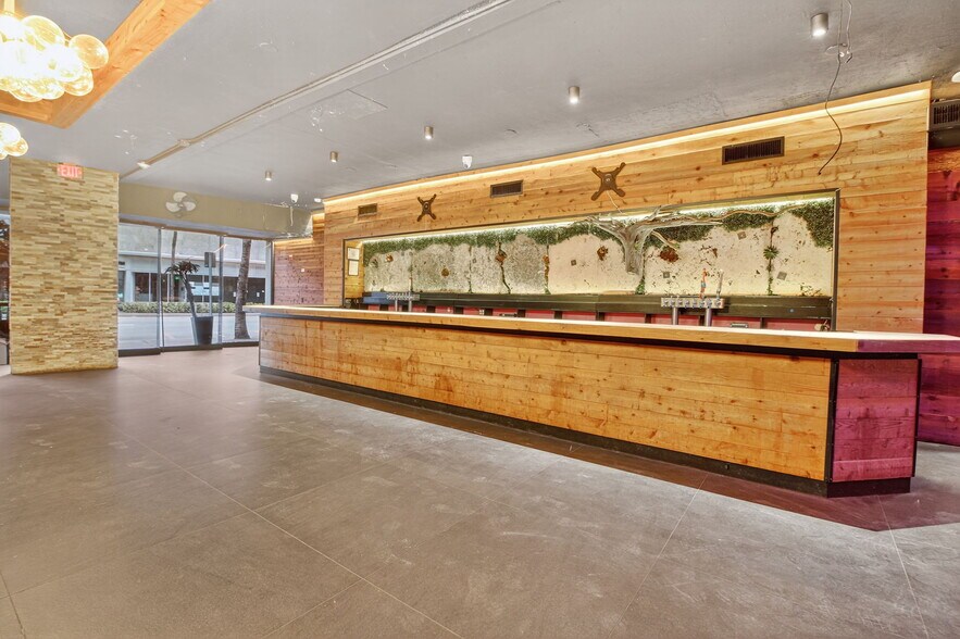 More Photos Of 1220-1220 Washington Ave, Miami Beach Restaurant For Lease